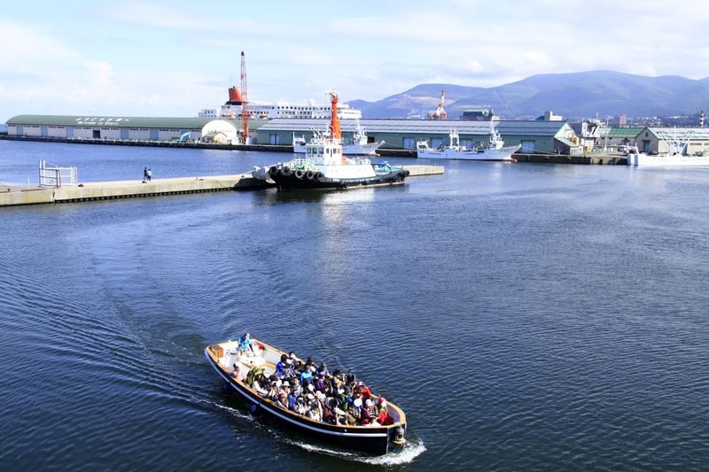 1-Day Yoichi & Otaru Walking Tour - A historic brewery and a generous sake tasting