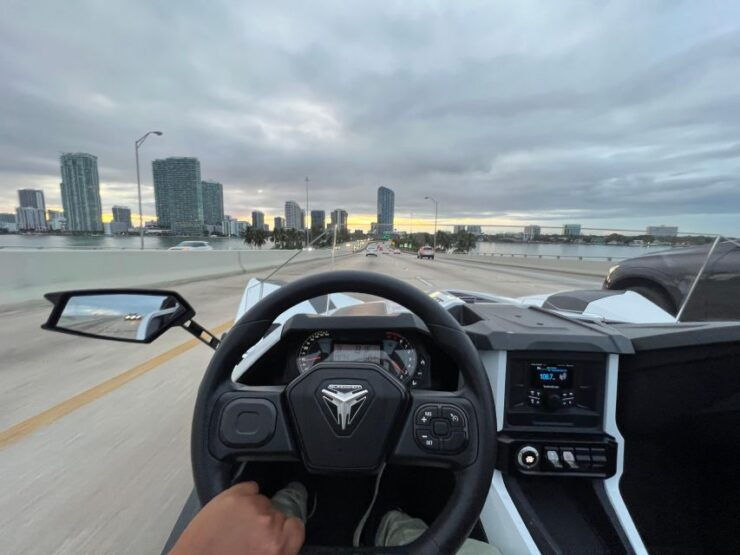 1 Hour & 30min Slingshot Rental Miami - Rental Details for 1 Hour & 30min