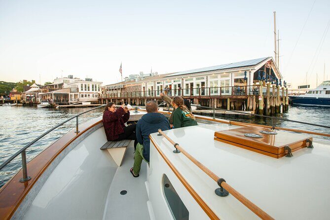 1 Hour Afternoon Tour of Newport Harbor and Narragansett Bay - FAQs