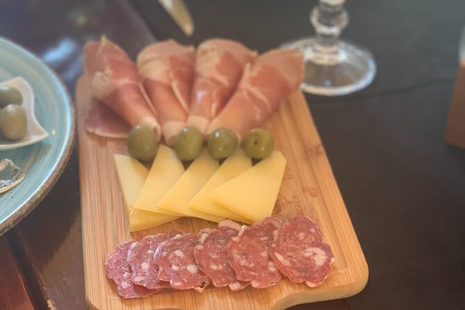 1 Hour and Half Food & Wine Tasting in Dubrovnik Old Town - Operation and Reservation Information
