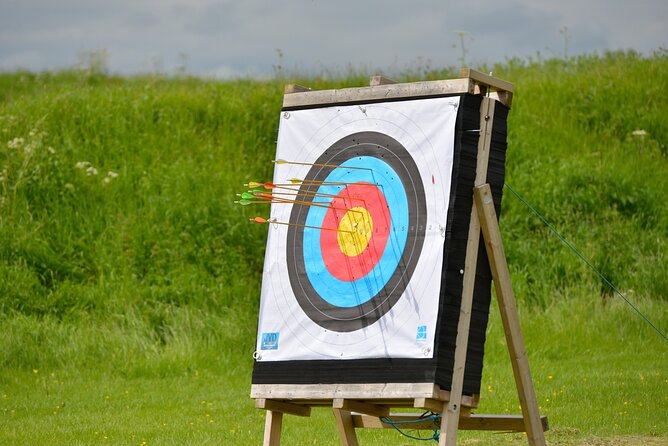 1 Hour Archery Session in Warwick - What to Expect