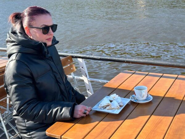 1 Hour Boat Cruise With Fragrant Coffee and Homemade Strudel - Booking Tips
