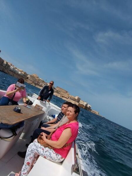 1-Hour Boat Tour of Ortigia, Sea Caves With Swimming Stop - Frequently Asked Questions