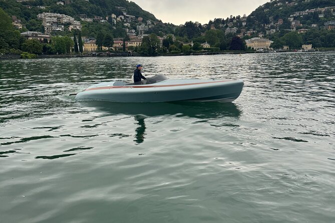 1 Hour by Classic Speedboat on Lake Como - Booking Details and Cancellation Policy