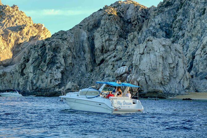 1 Hour Cabo Highlights on a 33ft Luxury Yacht - FAQs