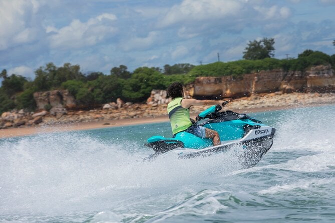 1-Hour Casino Royale Jet Skiing in Darwin - Weather and Minimum Traveler Requirements