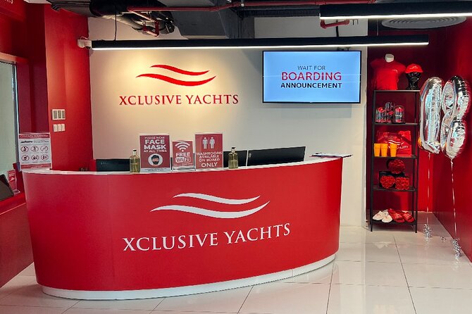 1 Hour Dubai Marina Ain Tour With Drinks - Safety and Comfort