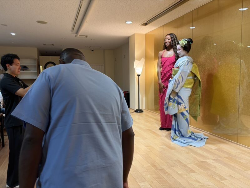 1-Hour Geisha/Maiko Show in Kyoto - How the price compares with the experience