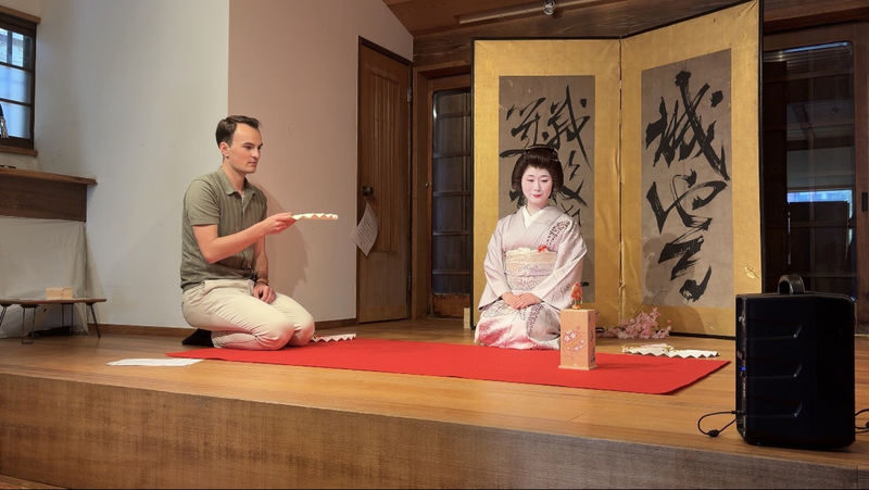 1 Hour Geisha Show in Asakusa Tokyo - Is $47.29 good value for an hour?