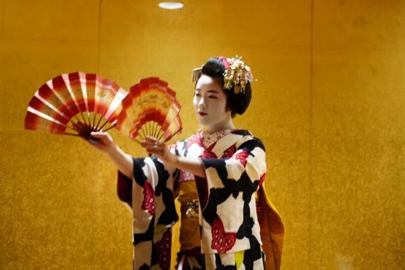 1 Hour Geisha Show in Gion Kyoto - What to Expect from the 1 Hour Geisha Show in Gion