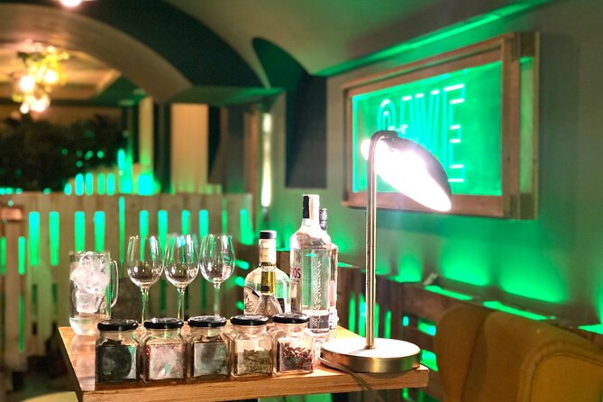 1-Hour Gin Tonics Guided Workshop With Special View in Madrid - Traveler Photos and Reviews