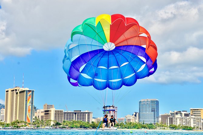 1-Hour Guided Hawaiian Parasailing in Waikiki - Meeting and Pickup
