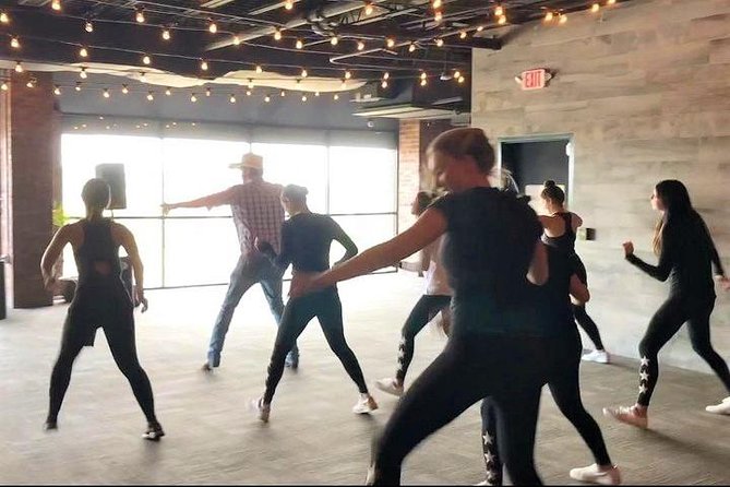 1-Hour Nashville Line Dancing Class - Overview and Details of the Class