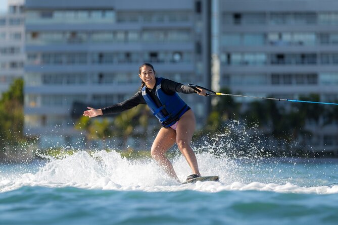1 Hour of Wakeboarding on the Beaches of San Andrés - Equipment and Safety