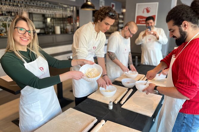 1 Hour Pasta Making Class in Rome - Class Highlights