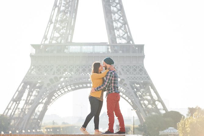 1-hour Photoshoot at the Eiffel Tower Trocadero Paris - Pricing and Booking