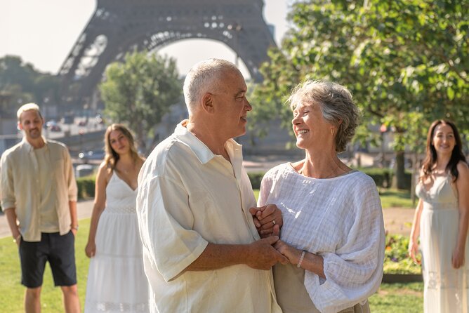 1 Hour Private Aesthetic Photography in Paris - Editing and Delivery of Photos