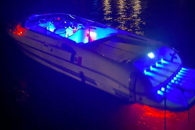 1 Hour Private and Guided Cruise to Lake Como Mostes Motorboat - Exclusions
