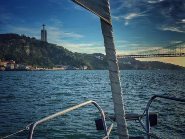 1 Hour Private - Lisbon Sailing Tour With Wine and History - Directions