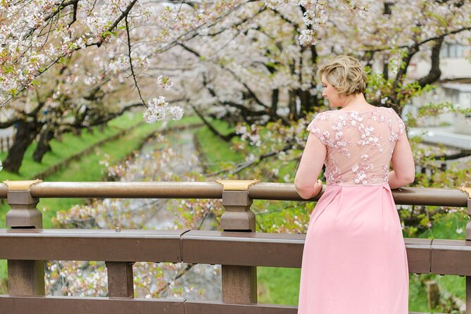 1 Hour Private Photoshoot Experience in Tokyo - Meeting and Pickup