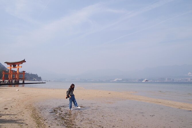 1 Hour Private Photoshoot in Hiroshima - Meeting and End Point