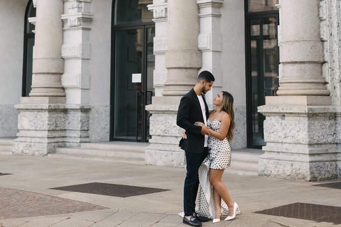 1 Hour Private Professional Photoshoot in Milan - Start Time Options