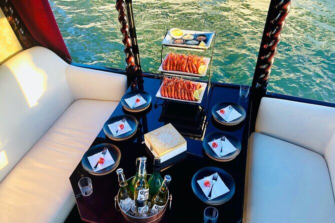 1 Hour Private Romantic Gondola Cruises in Banksia Beach - Who Is This Tour Best Suited For?