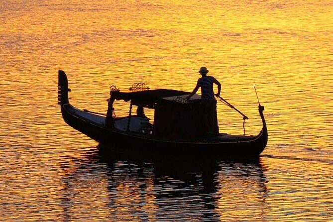 1 Hour Private Romantic Gondola Cruises in Banksia Beach - FAQ