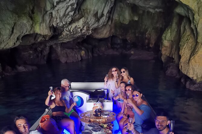 1-Hour Sea Caves and Boat Tour in Ortigia Syracuse - Whats Included