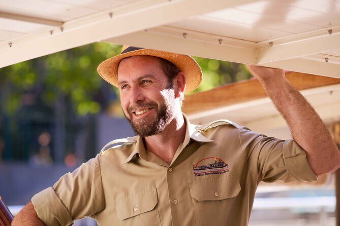 1 Hour Sight seeing Melbourne River Cruise on historic vessel - FAQ