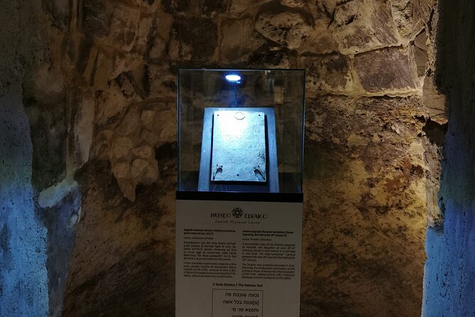 1 Hour Walking Tour The Ancient Jewish Quarter in Lecce - Price and Guarantee