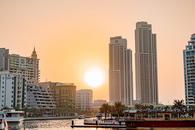 1 HR - Dubai Marina Luxury Yacht Tour - Weather-Dependent Experience