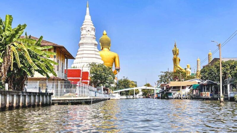 1 Hr Private Bangkok Canal Boat Tour: Traditional Flat Boat - A Deep Dive into the Experience