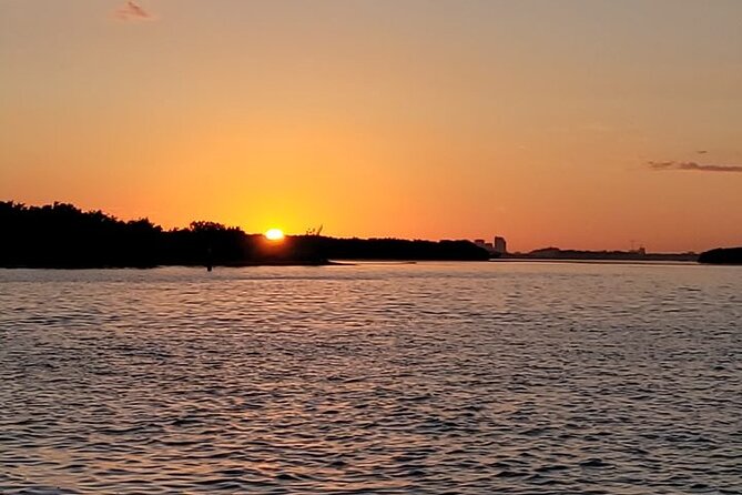 1 Hr Private Sunset Cruise Around Biscayne Bay for up to 6 People - Sunset Cruise Overview