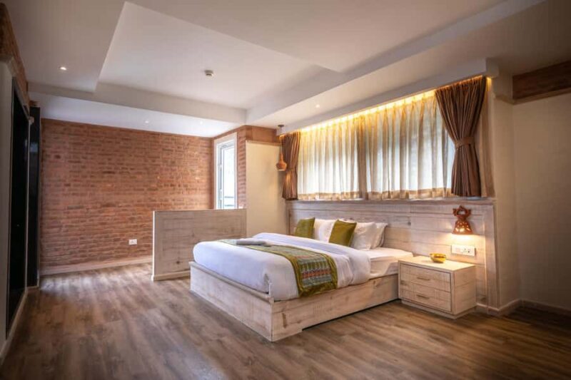 1 month Yoga meditation Retreat: The Trek Nepal - The Experience in Detail