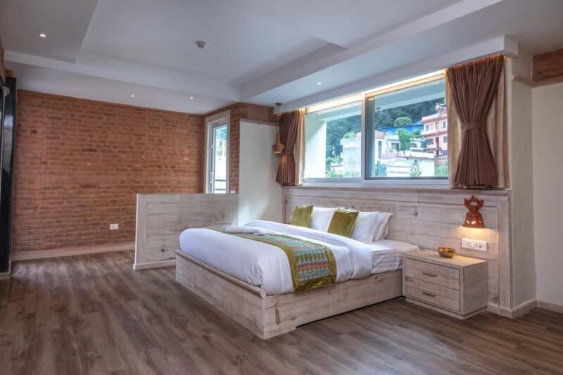 1 month Yoga meditation Retreat: The Trek Nepal - What Makes This Course Stand Out?