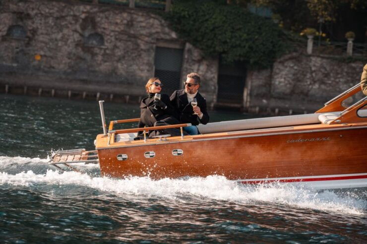 1 or 2-Hour Classic Wooden Boat Tour With Prosecco - Good To Know