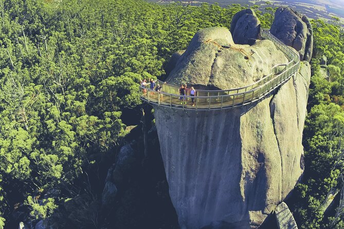 10-Day Adelaide to Perth Adventure Tour - National Parks and Stops