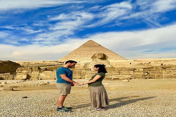 10-Hour Private Layover Tour: Giza Pyramids and Egyptian Museum From Cairo Airport - Tour Highlights