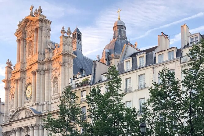 10 Hours Paris City With Galeries Lafayette,Montparnasse,Marais and Moulin Rouge - Le Marais: Trendy Neighborhood