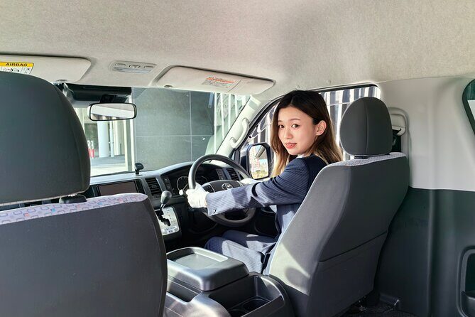 10 Seats Van Transfer from Kansai Airport to Osaka City Hotels - The Vehicle Options and How They Fit Your Needs