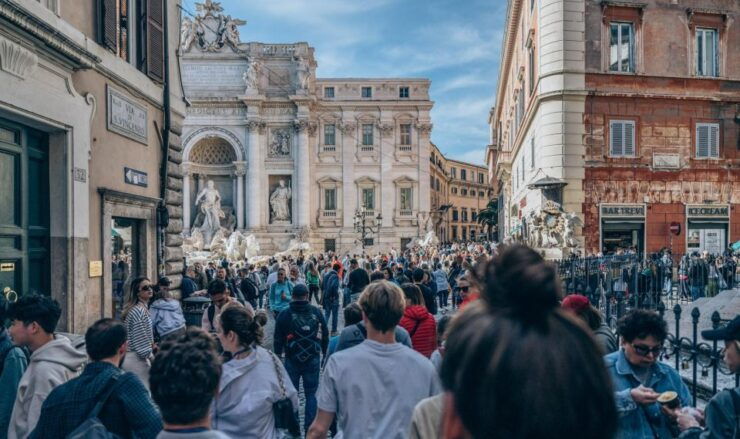 10 Wonders of Rome in 3 Hours - Colosseum Exploration