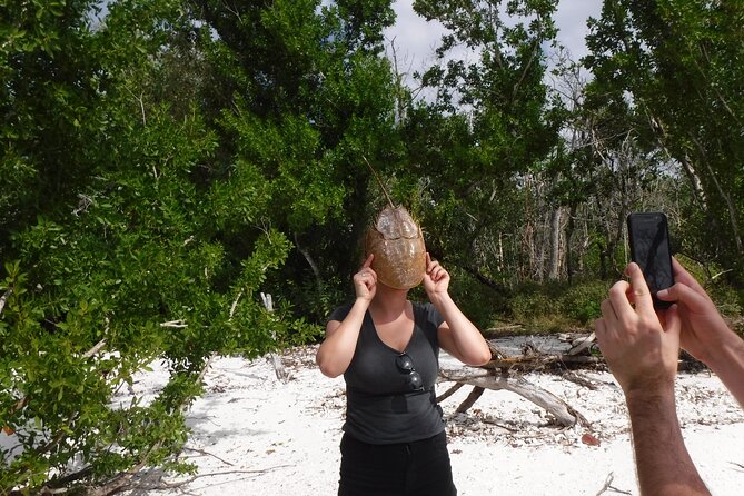 10,000 Islands Boat Excursion - 3.5-Hour Dolphins & Shelling Tour - Accessibility and Traveler Information