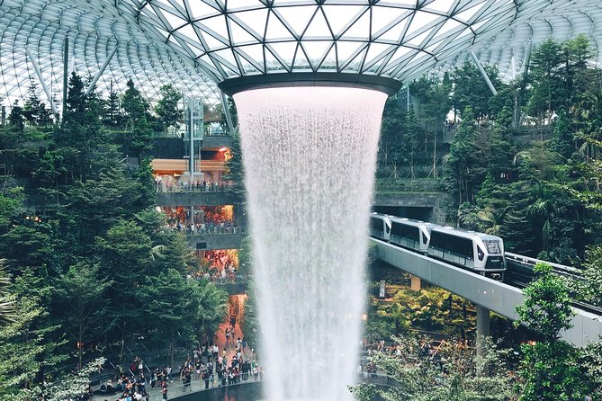 #11hrs Singapore Escorted MPV Tour From Johor Bahru W Tour Guide - Travel Requirements and Currency