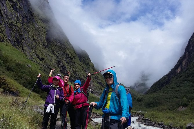 12 Days a Perfect Hiking Tour to Annapurna Base Camp via Ghorepani and Poon Hill - Minimum Number of Travelers and Pricing
