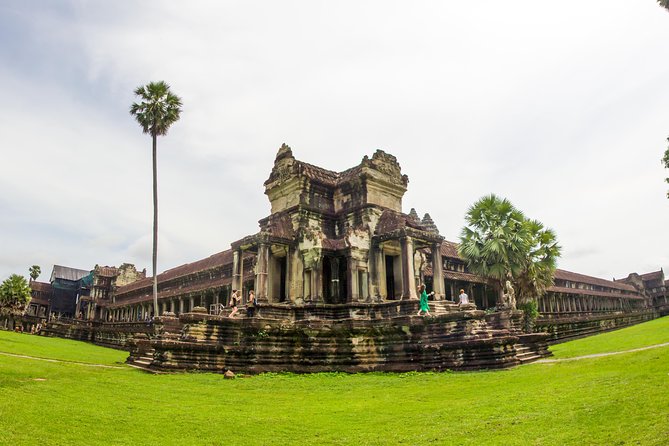 12 Days FASCINATING LAOS & CAMBODIA - Day 1: Arrival in Laos