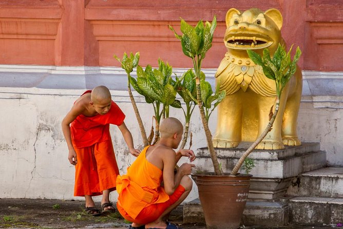 12 Days LAOS & VIETNAM - Day 7: Ha Long Bay Excursion