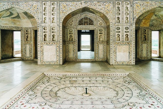 12-Hour Agra Day Trip From Lucknow - Important Considerations