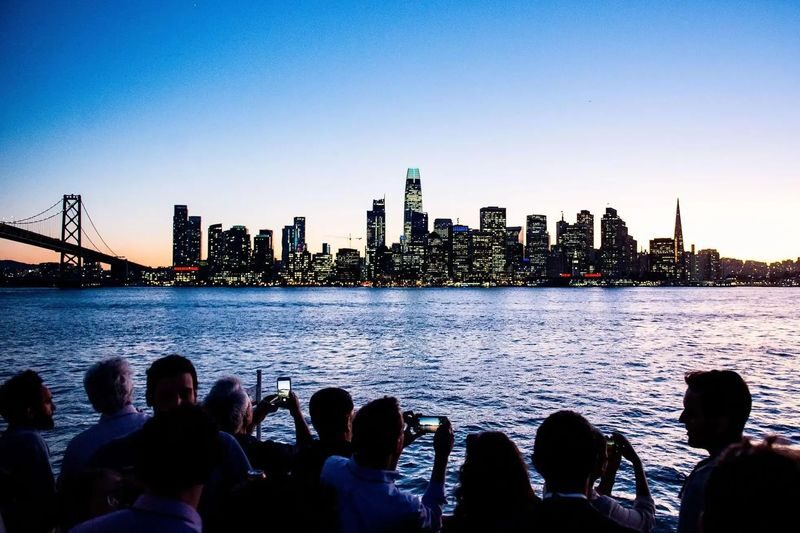 120-Minute California Sunset/Twilight Cruise in San Francisco - Choosing a seat and staying comfortable