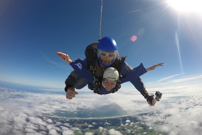 13,000 Feet Tandem Skydive Adventure Private Tour in Auckland - Common Questions